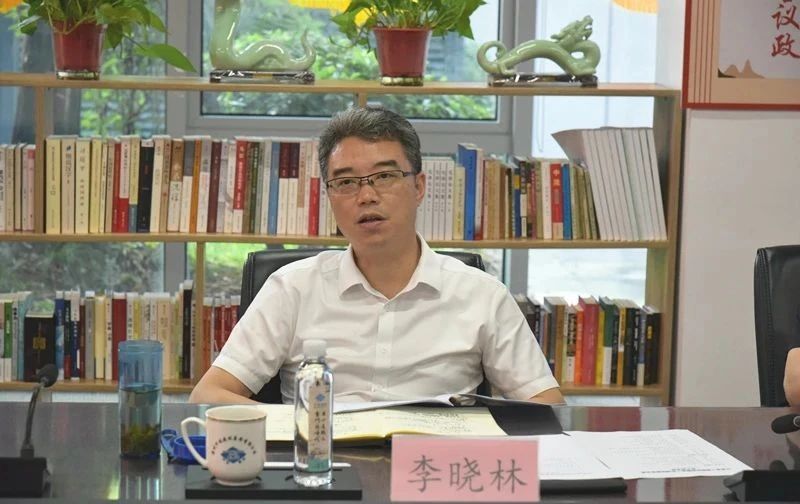 【快訊】江蘇省工商聯(lián)黨組成員、副主席李曉林一行蒞臨集團公司調研并召開(kāi)法律服務(wù)情況調研座談會(huì )